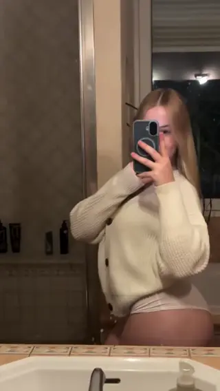 sophieamparita leaked video, frame 6