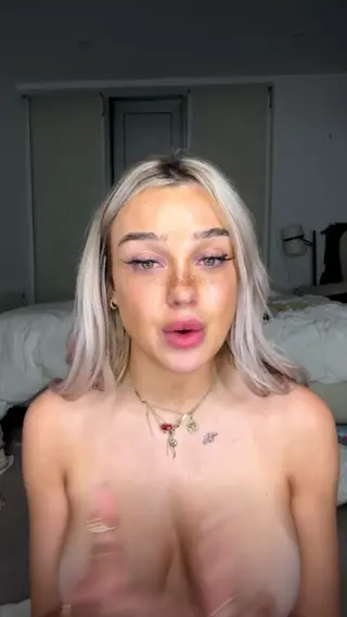 sophielouise1x leaked video, frame 6
