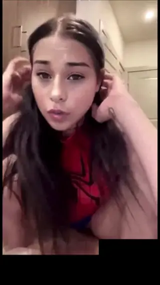 sophieraiin leaked video, frame 5
