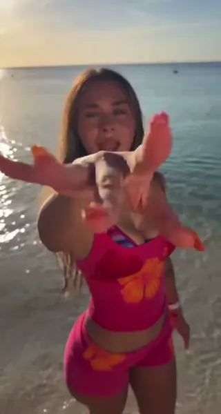 sophieraiin leaked video preview