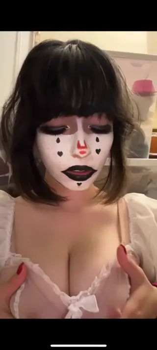 strawberrygirlmusic leaked video, frame 2
