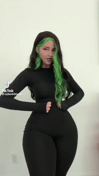 sunnyrayxo leaked video, frame 2