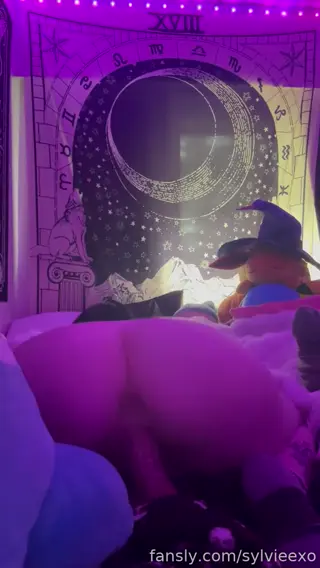 sylvieesxo leaked video, frame 1