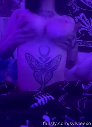 sylvieesxo leaked video, frame 5