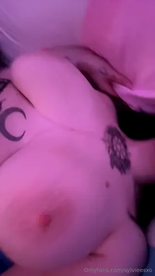 sylvieesxo leaked video, frame 6