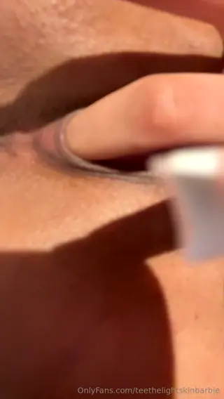 teethelightskinbarbie leaked video, frame 1