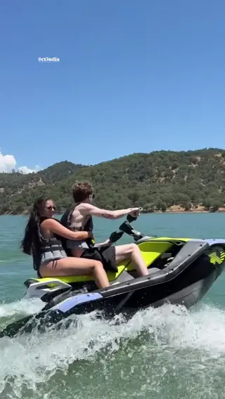 thebirdsndbees leaked video, frame 4