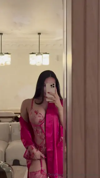 thedaphnejoy leaked video, frame 2