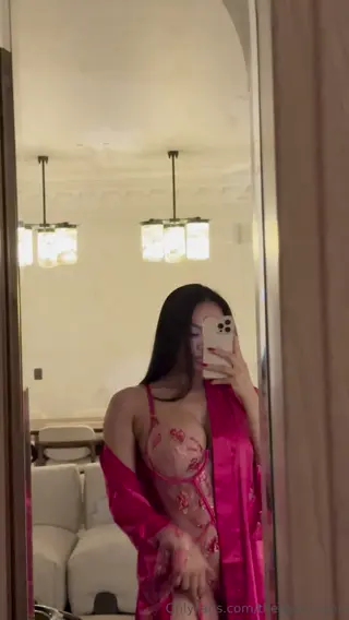 thedaphnejoy leaked video, frame 3
