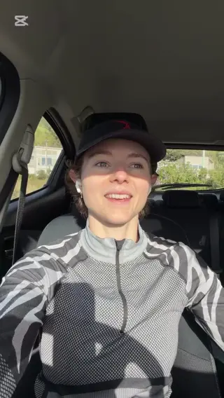 thomasin.mckenzie leaked video, frame 6