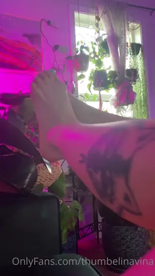 thumbelinavina leaked video, frame 1