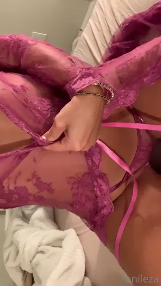 tonileza leaked video preview