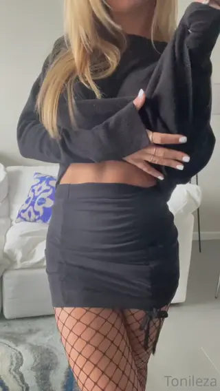 tonileza leaked video preview