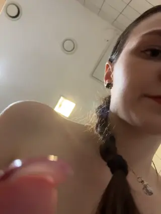 ttixmila leaked video, frame 2