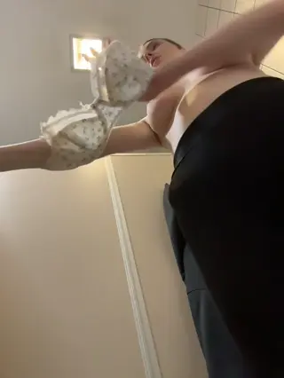 ttixmila leaked video, frame 6