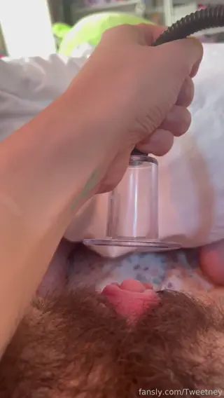 tweetney leaked video, frame 4