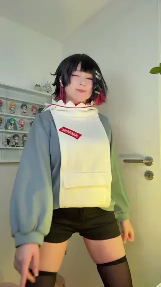 upminaa leaked video, frame 4