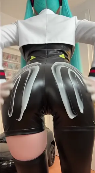 upminaa leaked video, frame 4