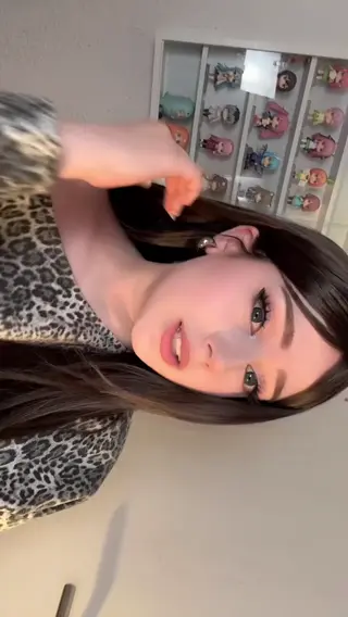upminaa leaked video, frame 4