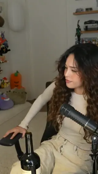 valkyrae leaked video, frame 2