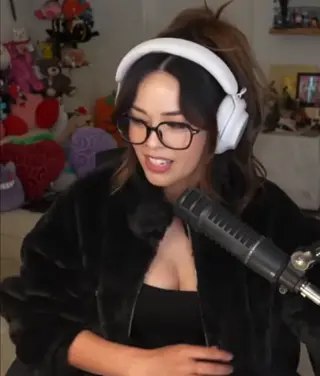 valkyrae leaked video, frame 1