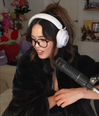 valkyrae leaked video, frame 2
