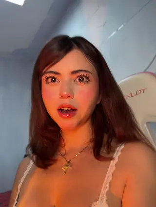 vaniasse leaked video, frame 4