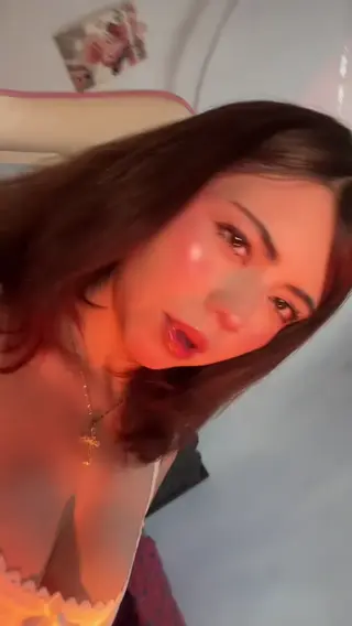 vaniasse leaked video, frame 5