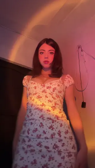 vaniasse leaked video, frame 3