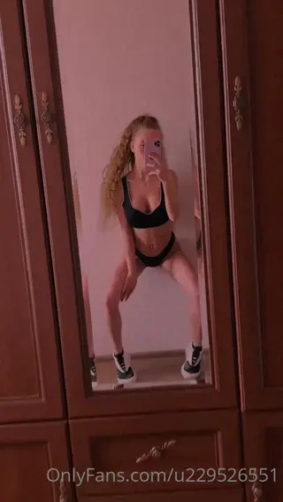 vicky_de_levine leaked video, frame 3