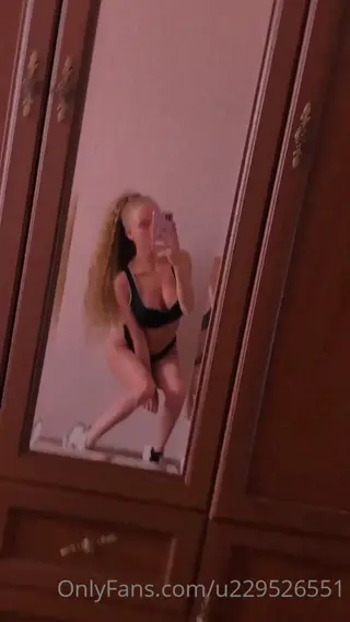 vicky_de_levine leaked video, frame 6