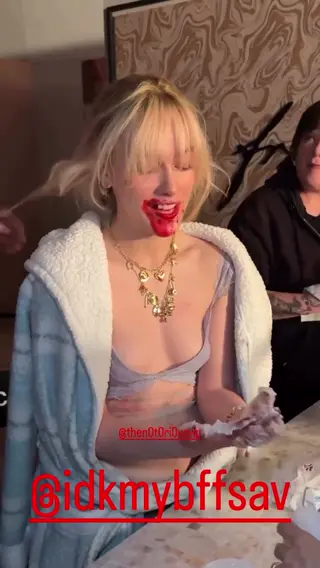 victoria_pedretti leaked video, frame 4