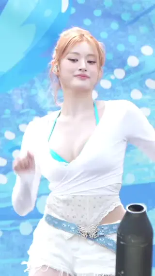 we_fiftyfifty leaked video, frame 4