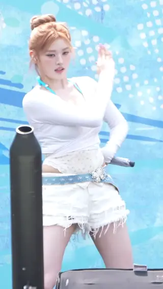 we_fiftyfifty leaked video, frame 2