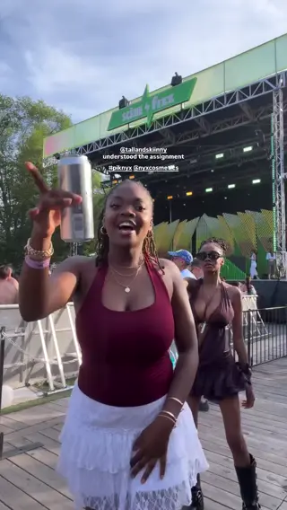 webeecca leaked video, frame 4