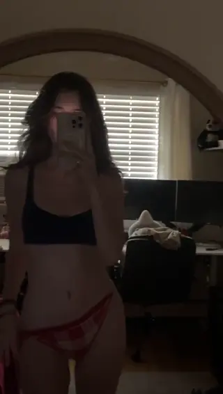 willow leaked video, frame 1