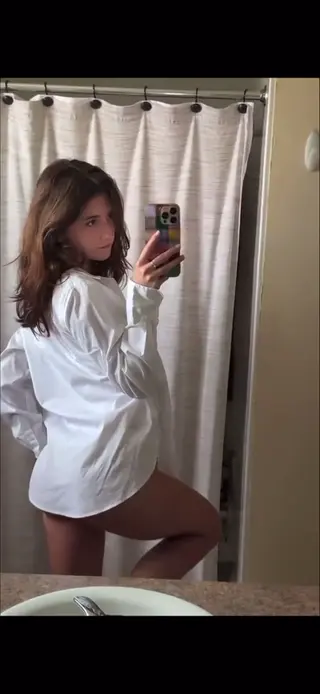 willow leaked video, frame 4