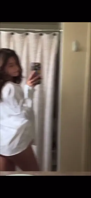 willow leaked video, frame 6