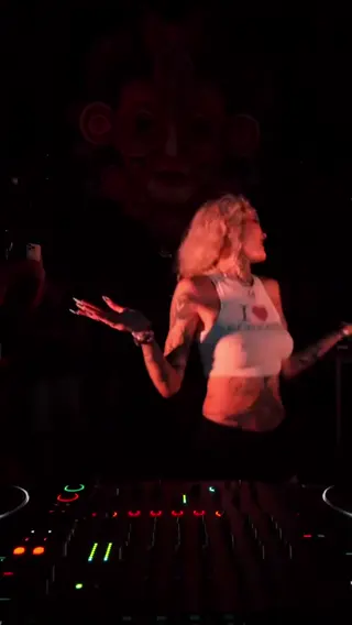 x.nikolina leaked video, frame 5