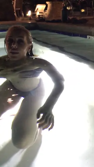 xnicoleanistonx leaked video, frame 3