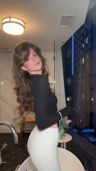 xtracloudy leaked video, frame 3
