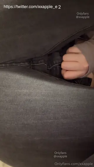 xxapple leaked video, frame 5