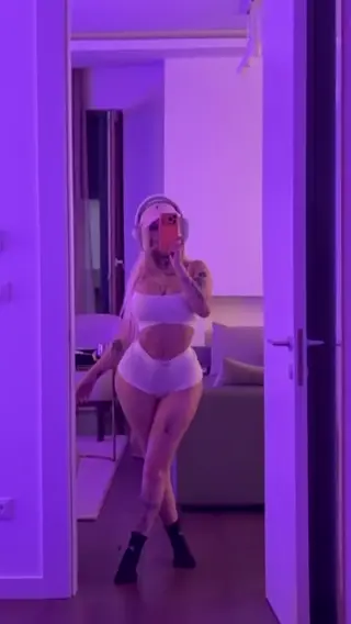 yeahm8r leaked video, frame 6