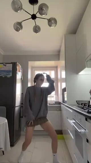 yglichh leaked video, frame 2