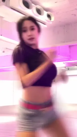 yiluo2617_ leaked video, frame 6
