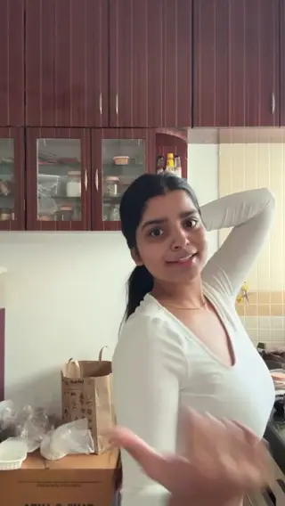 yourstrulyanushkaa leaked video, frame 4