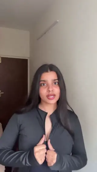 yourstrulyanushkaa leaked video preview