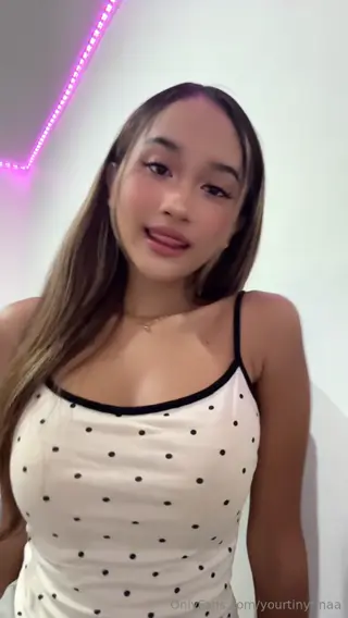 yourtinytinaa leaked video, frame 6