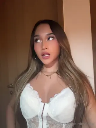 yourtinytinaa leaked video, frame 2