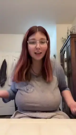 yrbigboobgf leaked video, frame 2